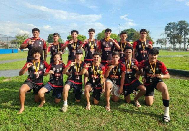 Equipes de Jacareí conquistam pódios na Copa Caipira de Sevens, em São José